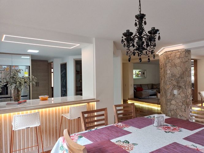 Apartamento de 3 alcobas en arriendo en El Poblado, Medellín, 240 m² · foto 4 de 16
