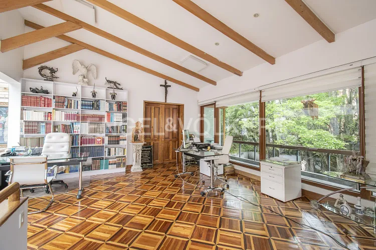 Casa de 6 alcobas en venta en Santa Ana, Bogotá, 925 m² · foto 16 de 18