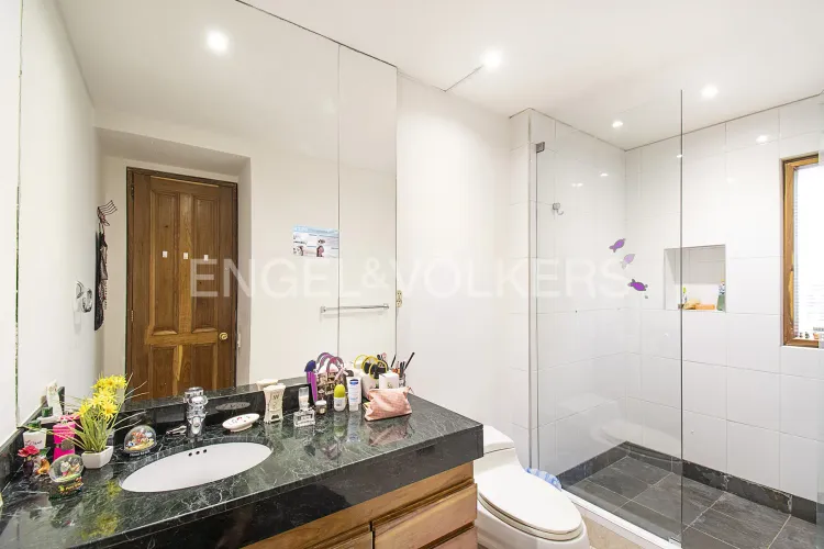 Casa de 6 alcobas en venta en Santa Ana, Bogotá, 925 m² · foto 11 de 18