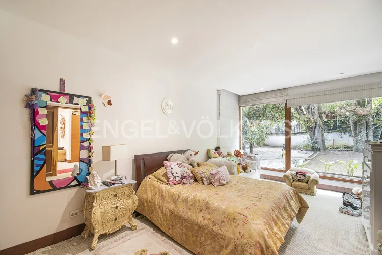 Casa de 6 alcobas en venta en Santa Ana, Bogotá, 925 m² · foto 10 de 18