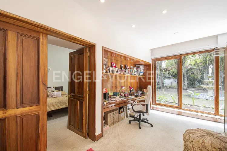 Casa de 6 alcobas en venta en Santa Ana, Bogotá, 925 m² · foto 8 de 18