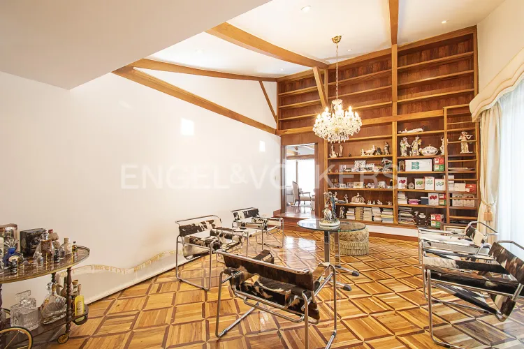 Casa de 6 alcobas en venta en Santa Ana, Bogotá, 925 m² · foto 7 de 18