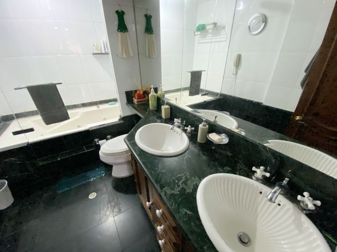 Apartamento de 3 alcobas en venta en Los Rosales, Bogotá, 204 m² · foto 12 de 19