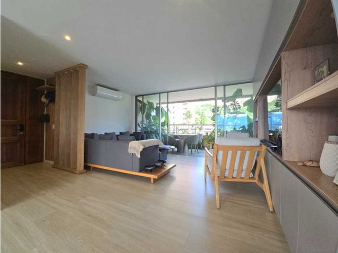 Apartamento de 3 alcobas en venta en El Tesoro, Medellín, 156 m² · foto 6 de 24