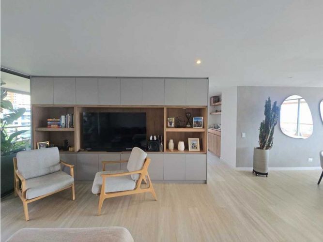 Apartamento de 3 alcobas en venta en El Tesoro, Medellín, 156 m² · foto 8 de 24