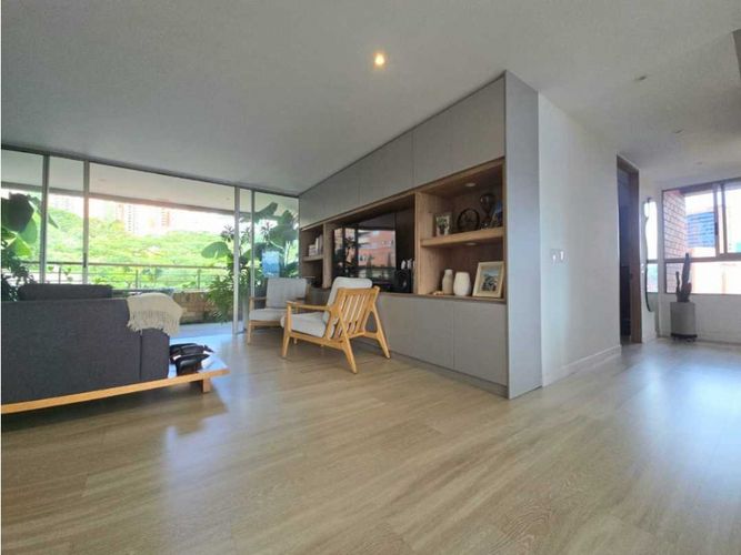 Apartamento de 3 alcobas en venta en El Tesoro, Medellín, 156 m² · foto 9 de 24