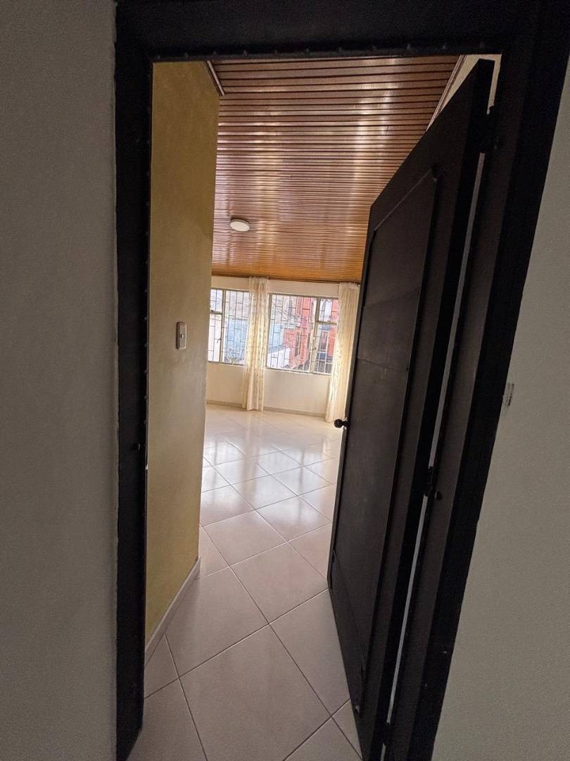 Casa en arriendo en Ciudad Berna, Bogotá · foto 5 de 24