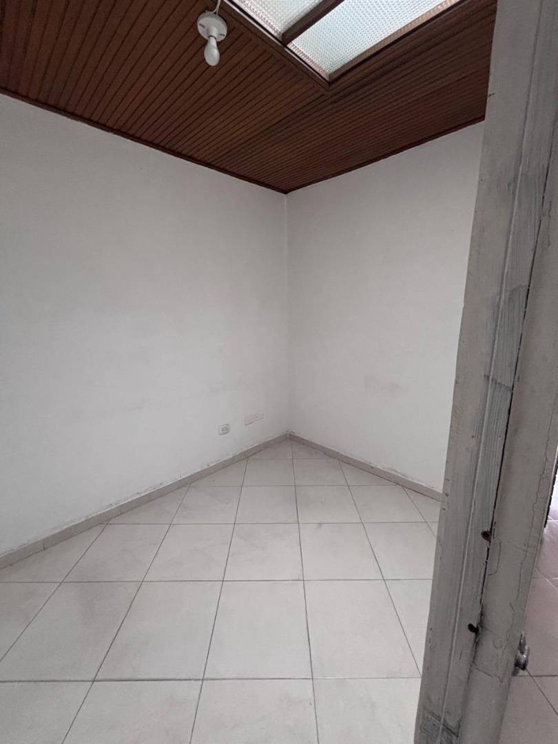 Casa en arriendo en Ciudad Berna, Bogotá · foto 6 de 24