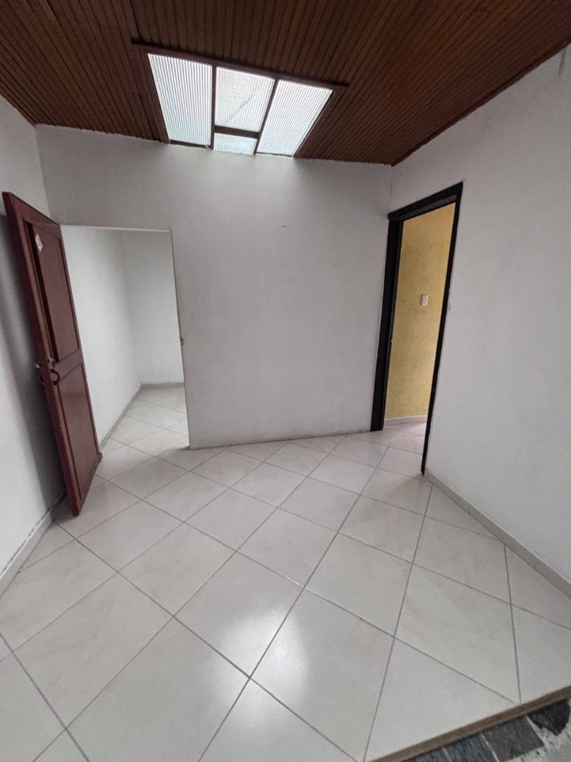 Casa en arriendo en Ciudad Berna, Bogotá · foto 7 de 24
