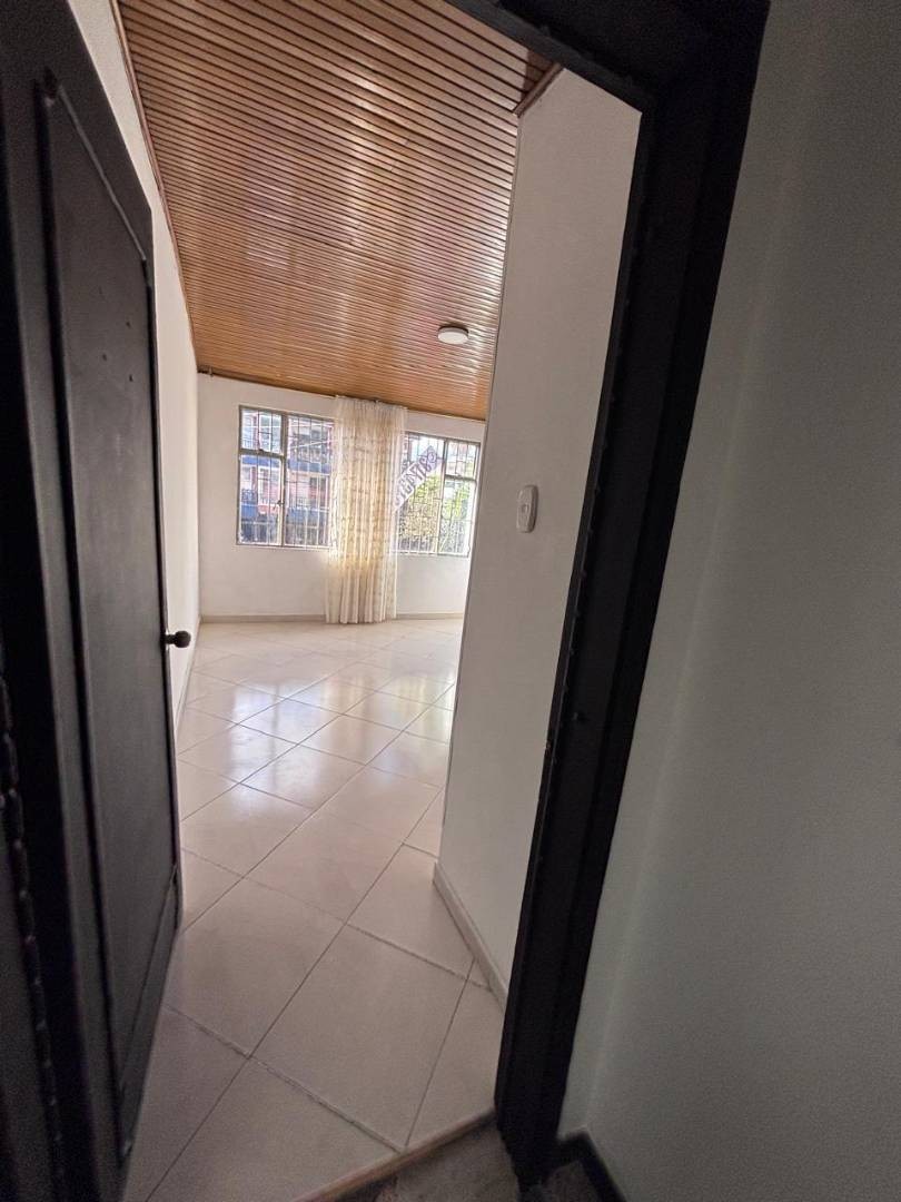 Casa en arriendo en Ciudad Berna, Bogotá · foto 13 de 24