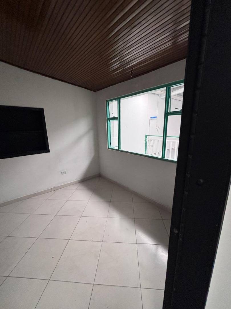 Casa en arriendo en Ciudad Berna, Bogotá · foto 19 de 24