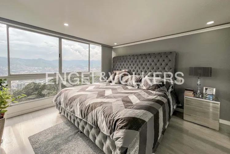 Apartamento de 2 alcobas en venta en Las Palmas, Medellín, 129 m² · foto 7 de 19
