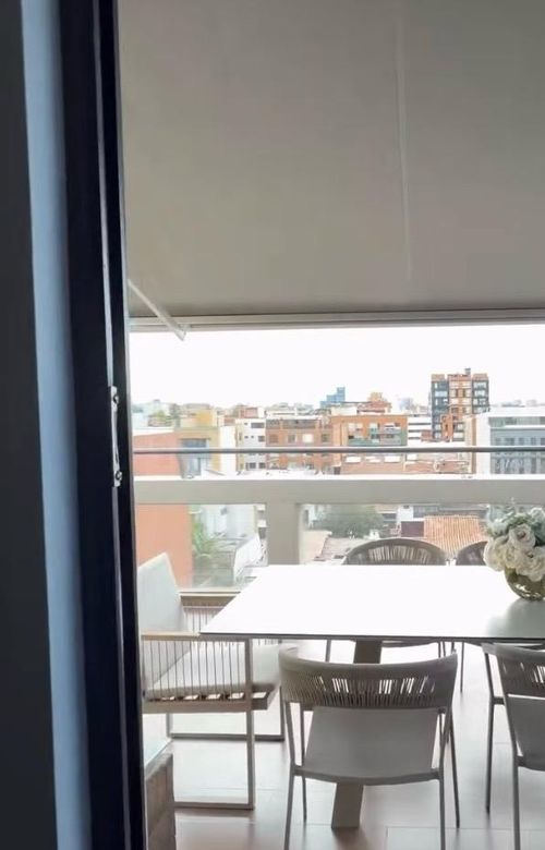 Apartamento de 2 alcobas en venta en Santa Paula, Bogotá, 210 m² · foto 2 de 11