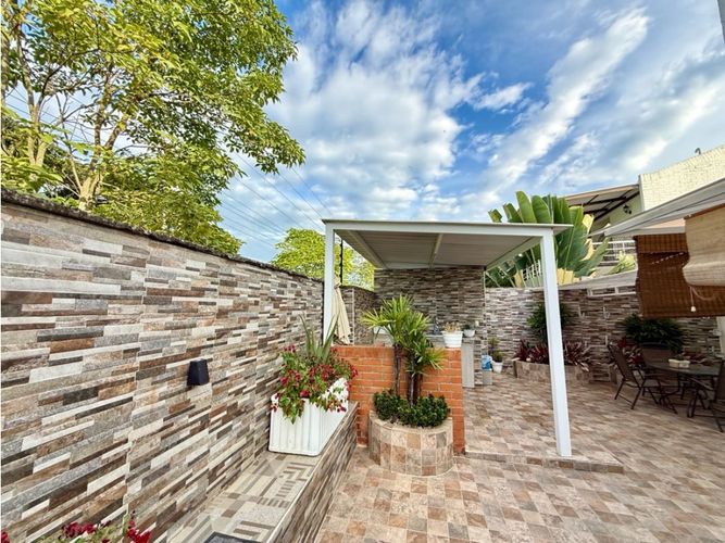 Casa de 5 alcobas en venta en El Castillo, Cali, 420 m² · foto 6 de 22