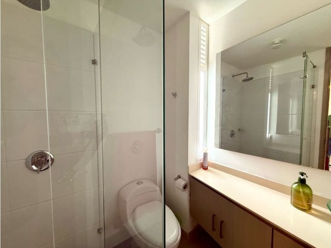 Casa de 5 alcobas en venta en El Castillo, Cali, 420 m² · foto 13 de 22