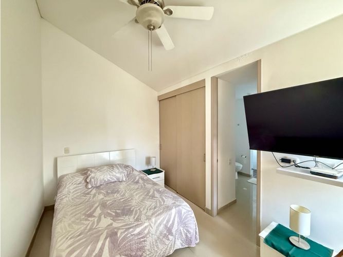 Casa de 5 alcobas en venta en El Castillo, Cali, 420 m² · foto 14 de 22