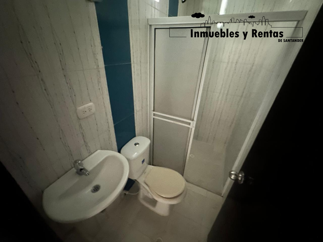 Casa de 5 alcobas en arriendo en La Cumbre, Floridablanca, 100 m² · foto 2 de 4