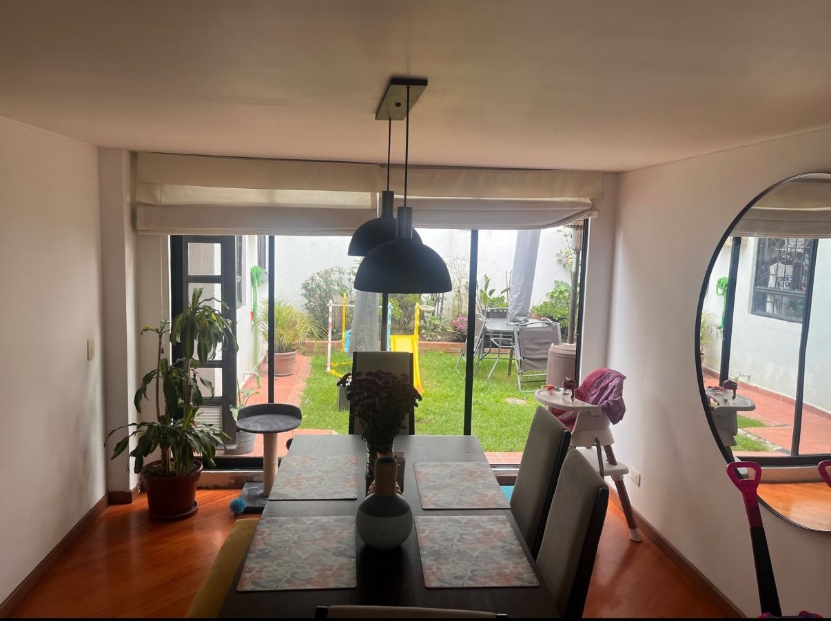 Casa en venta en El Contador, Bogotá · foto 2 de 24
