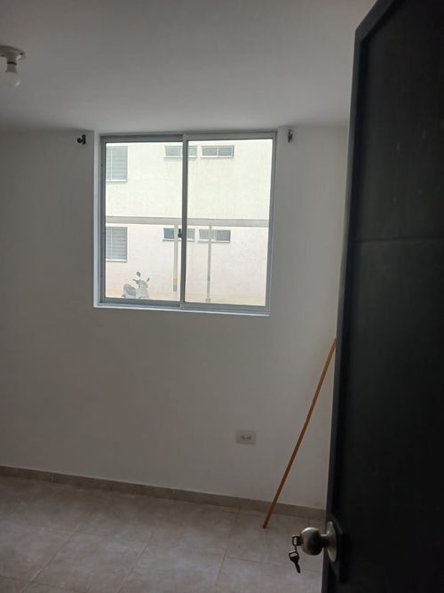 Apartamento de 3 alcobas en venta en Villa Paraiso, Piedecuesta, 54 m² · foto 2 de 6