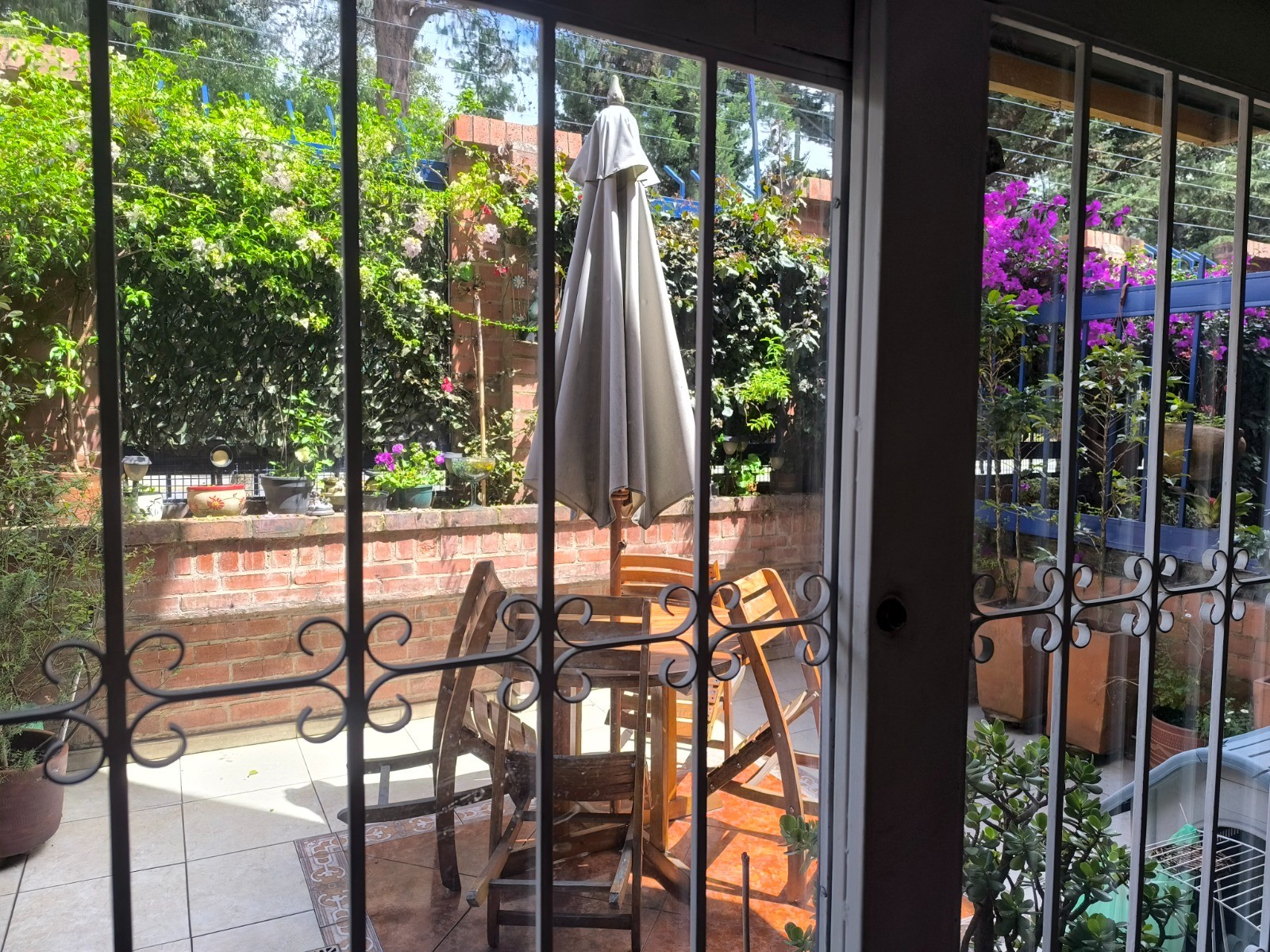 Casa en venta en Cedritos, Bogotá · foto 2 de 24