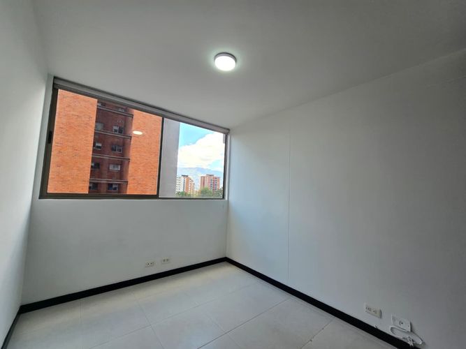 Apartamento de 3 alcobas en arriendo en Belén, Medellín, 80 m² · foto 16 de 19