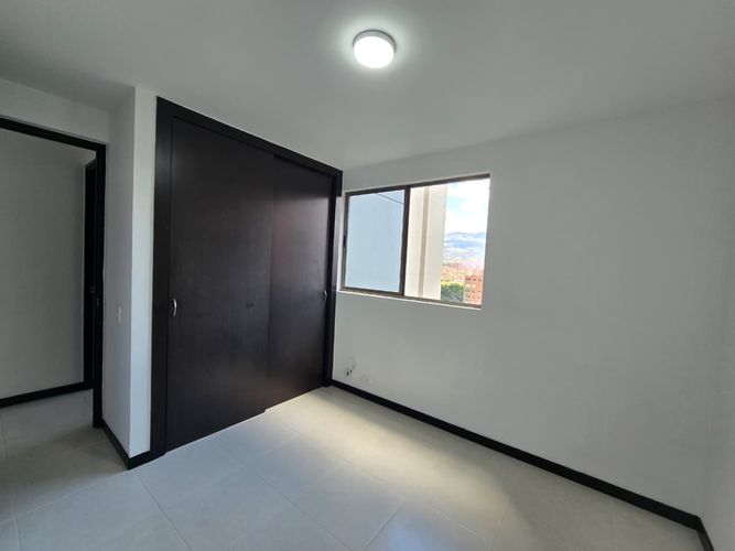 Apartamento de 3 alcobas en arriendo en Belén, Medellín, 80 m² · foto 11 de 19