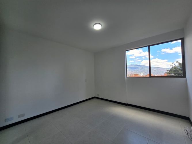 Apartamento de 3 alcobas en arriendo en Belén, Medellín, 80 m² · foto 14 de 19