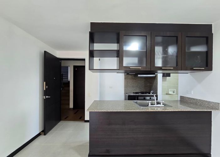 Apartamento de 3 alcobas en arriendo en Belén, Medellín, 80 m² · foto 7 de 19
