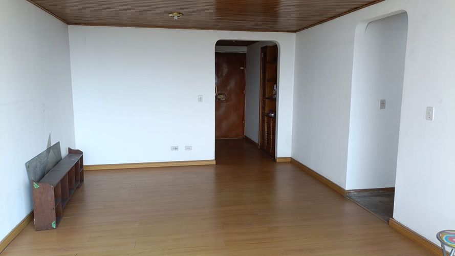 Apartamento de 2 alcobas en venta en El Virrey, Bogotá, 76 m² · foto 2 de 15
