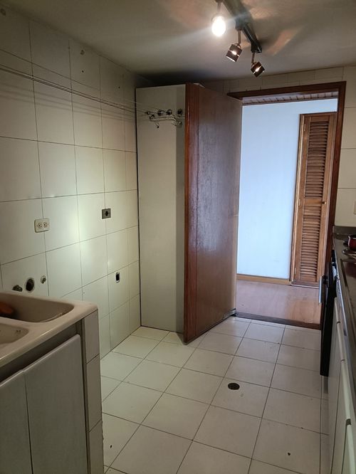 Apartamento de 2 alcobas en venta en El Virrey, Bogotá, 76 m² · foto 6 de 15