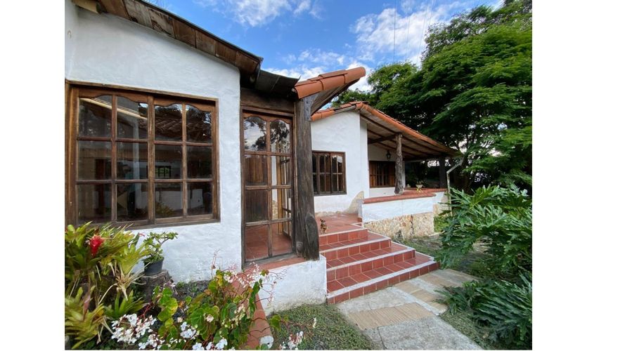 Casa de 7 alcobas en venta en Medio Dapa, Yumbo, 480 m² · foto 14 de 15