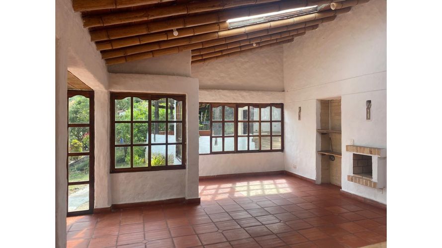 Casa de 7 alcobas en venta en Medio Dapa, Yumbo, 480 m² · foto 12 de 15