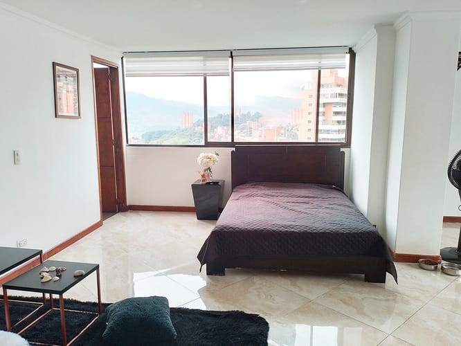 Apartamento de 4 alcobas en arriendo en El Poblado, Medellín, 400 m² · foto 12 de 20