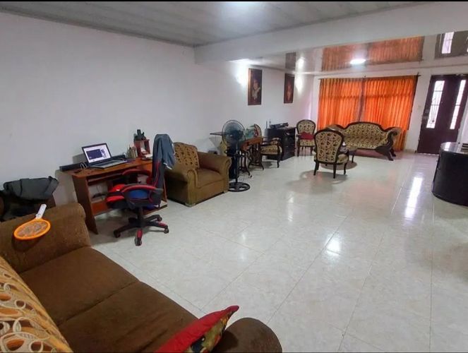 Casa de 5 alcobas en venta en Olimpico, Cali, 275 m² · foto 8 de 9