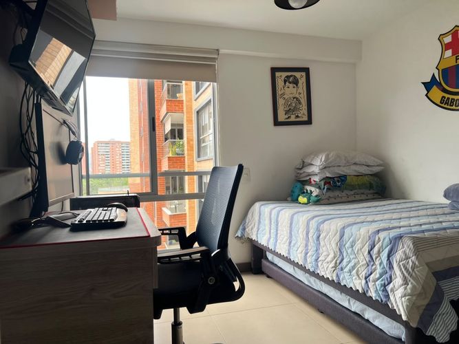 Apartamento de 3 alcobas en venta en Camino Verde, Envigado, 92 m² · foto 6 de 16