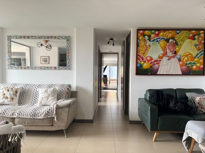 Apartamento de 3 alcobas en venta en Camino Verde, Envigado, 92 m² · foto 1 de 16