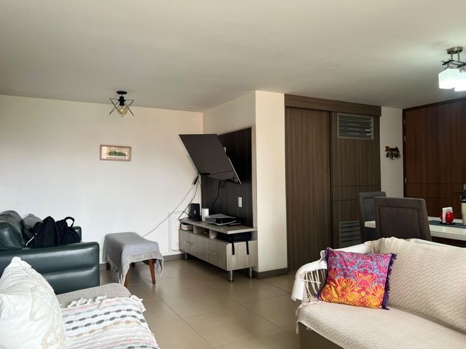 Apartamento de 3 alcobas en venta en Camino Verde, Envigado, 92 m² · foto 7 de 16