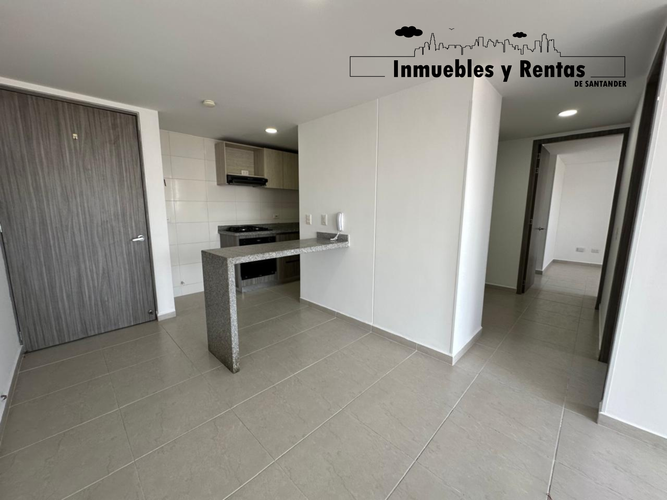 Apartamento de 2 alcobas en venta en Centro, Bucaramanga, 60 m² · foto 2 de 11