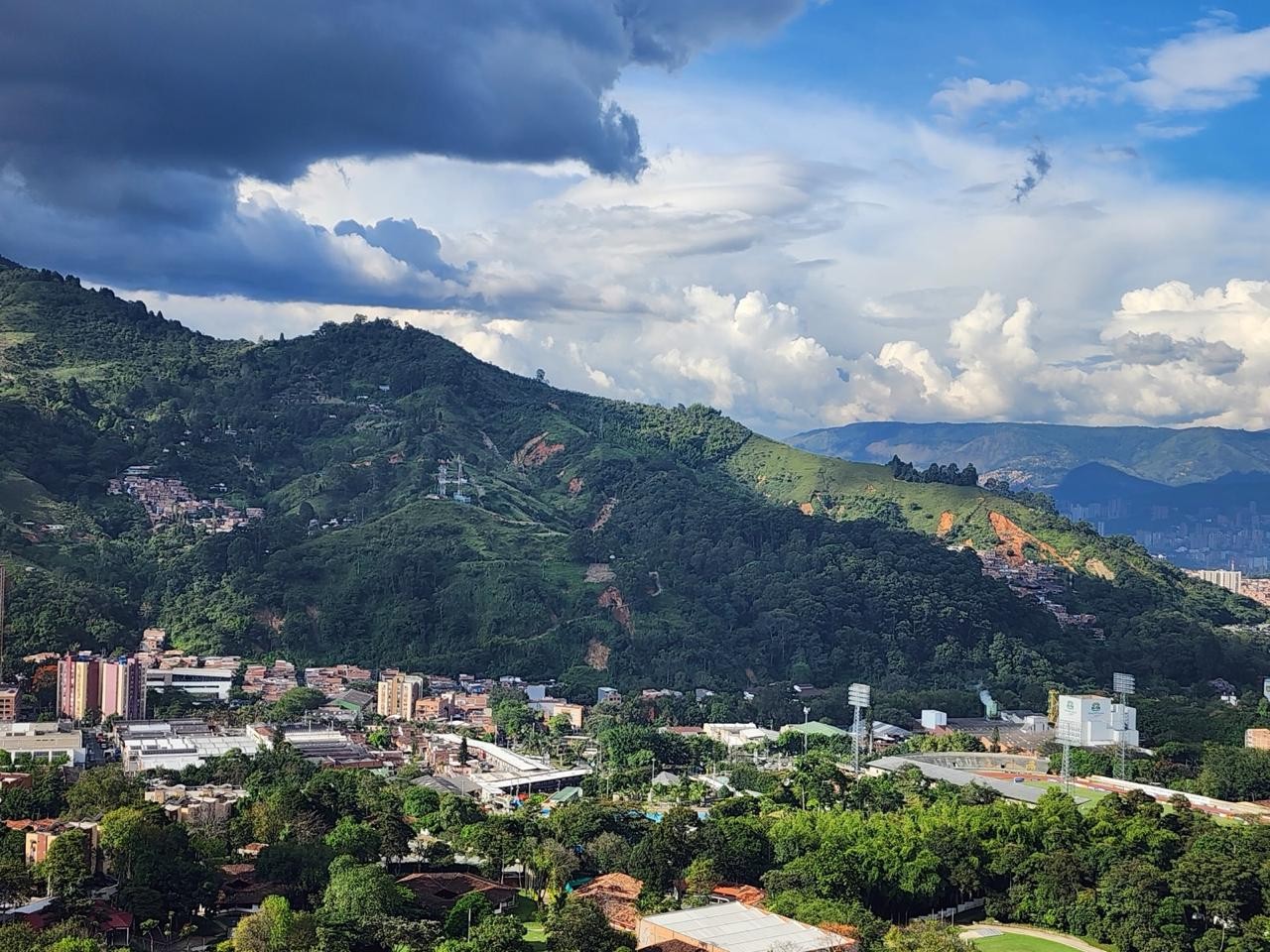 Apartamento en venta en Suramérica, Itagüí · foto 4 de 13