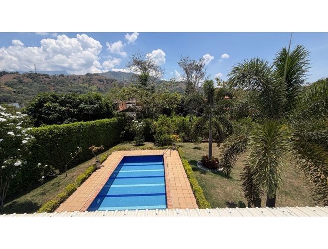 Casa de 4 alcobas en venta en Alfaguara, Jamundí, 540 m² · foto 5 de 14