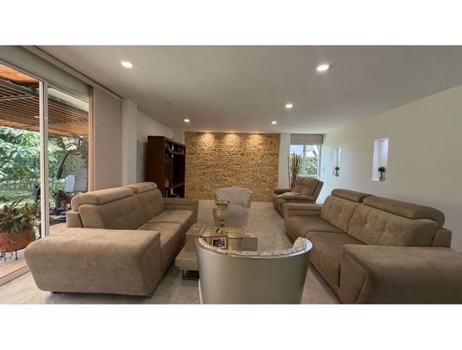 Casa de 4 alcobas en venta en Alfaguara, Jamundí, 540 m² · foto 14 de 14