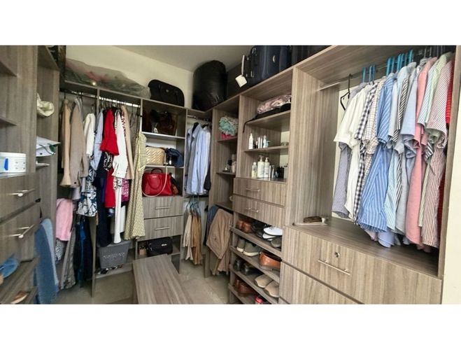 Casa de 4 alcobas en venta en Alfaguara, Jamundí, 540 m² · foto 11 de 14