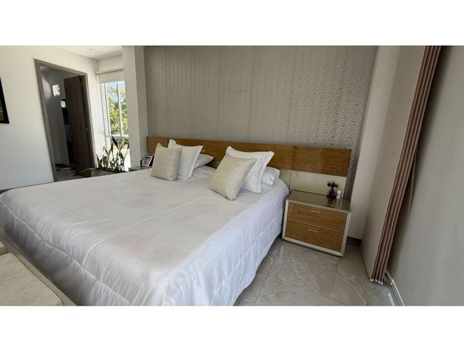 Casa de 4 alcobas en venta en Alfaguara, Jamundí, 540 m² · foto 9 de 14