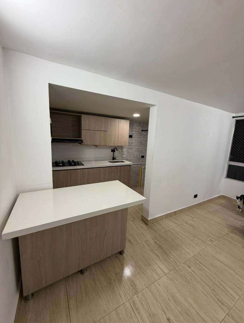 Apartamento en venta en San Antonio De Prado, Medellín · foto 2 de 10