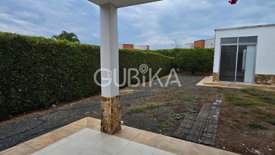 Casa de 3 alcobas en venta en La Morada, Jamundí, 450 m² · foto 2 de 20
