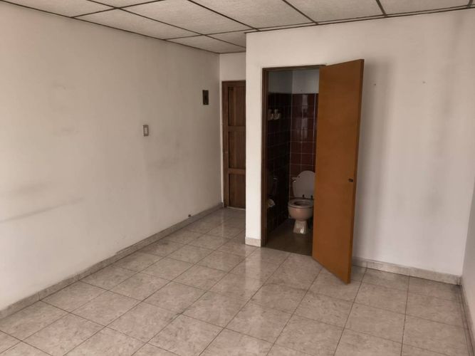 Oficina en arriendo en Versalles, Manizales, 16 m² · foto 3 de 6