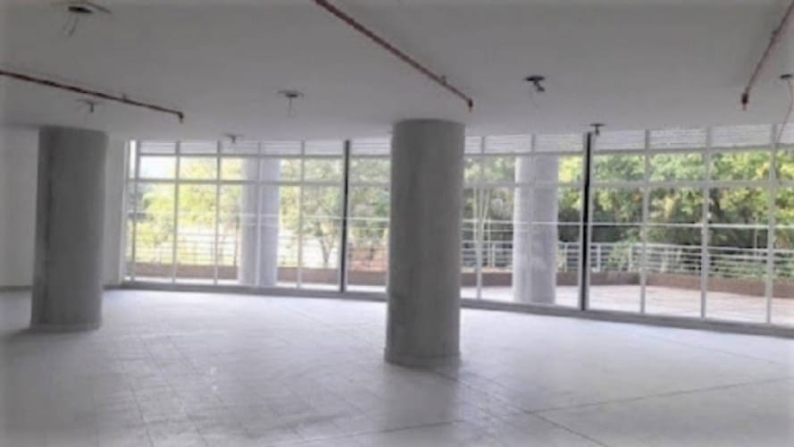 Apartamento de 3 alcobas en venta en Picaleña Y Mirolindo, Ibagué, 93 m² · foto 2 de 24