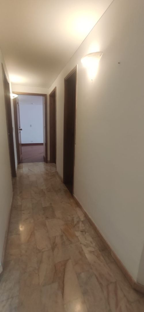 Apartamento de 4 alcobas en venta en Santa Barbara, Bogotá, 160 m² · foto 12 de 24