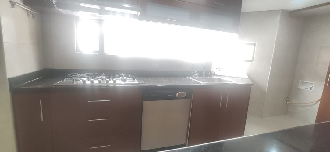 Apartamento de 4 alcobas en venta en Santa Barbara, Bogotá, 160 m² · foto 14 de 24