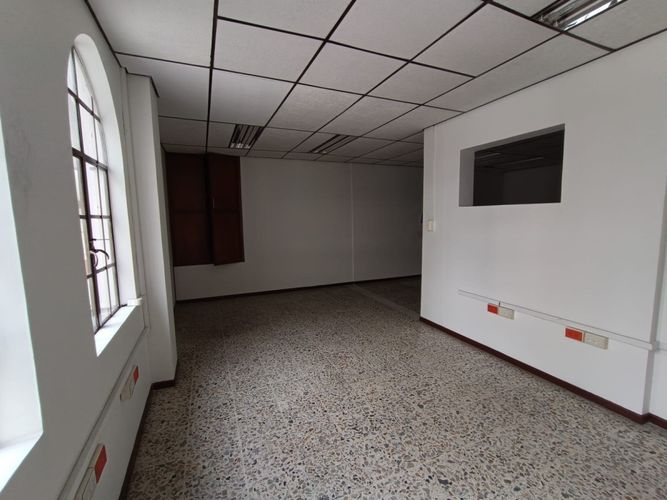 Oficina en arriendo en Versalles, Manizales, 40 m² · foto 3 de 6